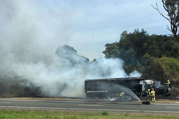 Article image for WATCH: Truck bursts into flames, closes Hume Highway