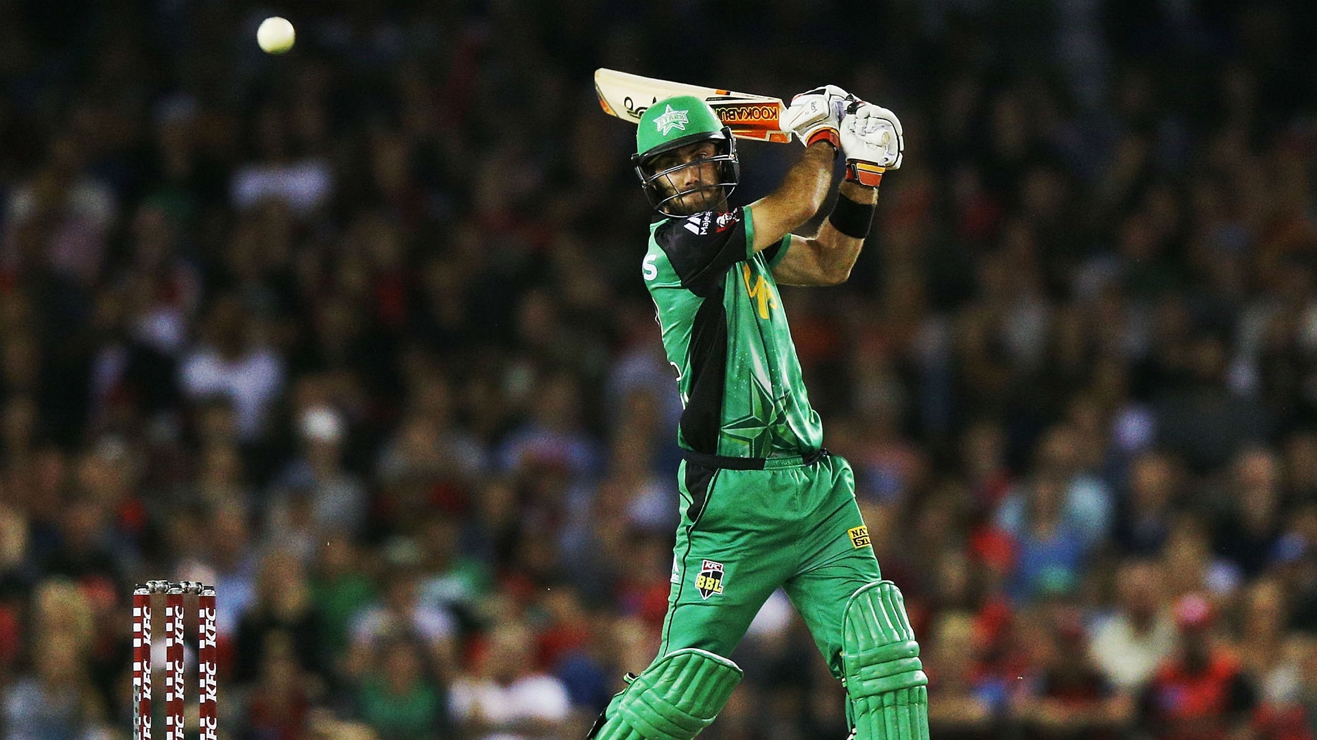 Article image for Maxwell brought into ODI squad as cover for hamstrung Finch