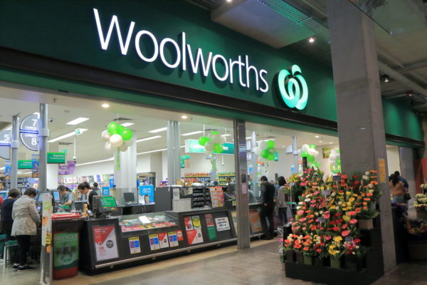 Article image for Woolies boss would have rolled out bag ban ‘differently’ as sales slump