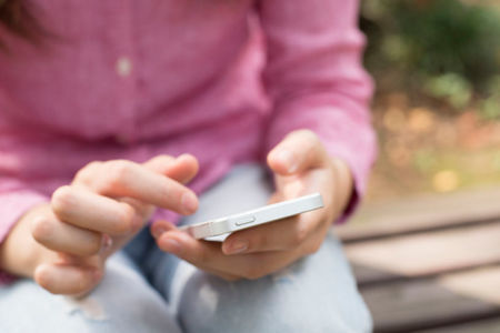 NSW could ban smartphones in schools as state launches investigation