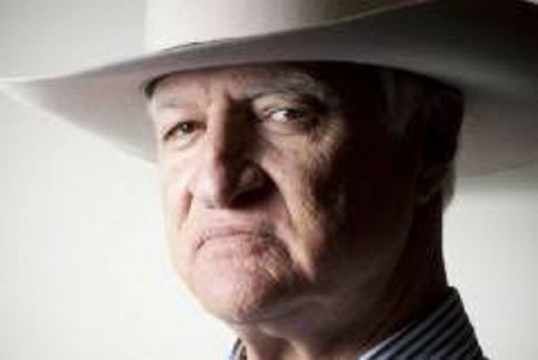 Article image for Bob Katter approves Anning’s company tax cut dissent
