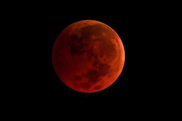 Article image for How to see the longest lunar eclipse this century