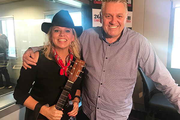 Article image for Country music songstress Beccy Cole serenades Ray in-studio