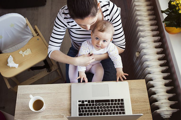 Article image for Working mums to get $400 million boost to superannuation