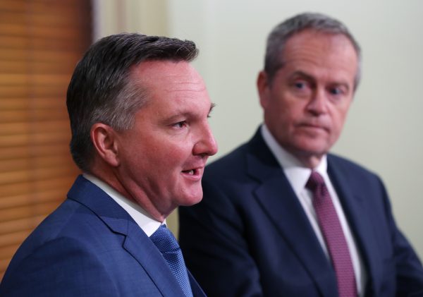 Labor victory would hit economic growth, expert says