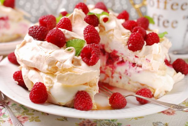 Where is the true birthplace of the iconic pavlova?