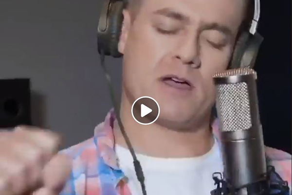 TV host Grant Denyer releases Christmas song… and there’s a video clip!