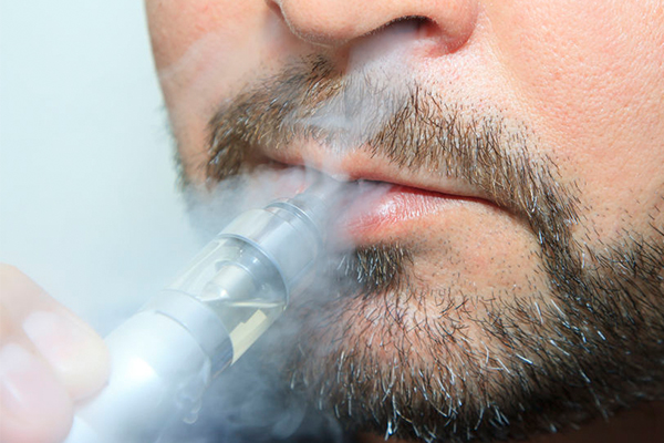 Article image for Australian-first campaign launches to encourage smokers to switch to vaping