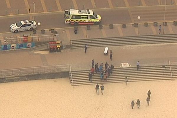 Article image for Man dies after being pulled from the water at Bondi Beach