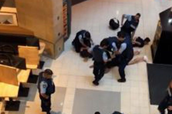 Five teens with replica guns arrested at Chatswood shopping centre