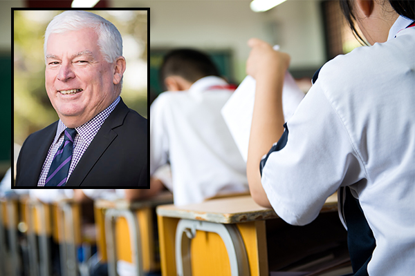 Article image for Principal says HSC students should be allowed to Google answers