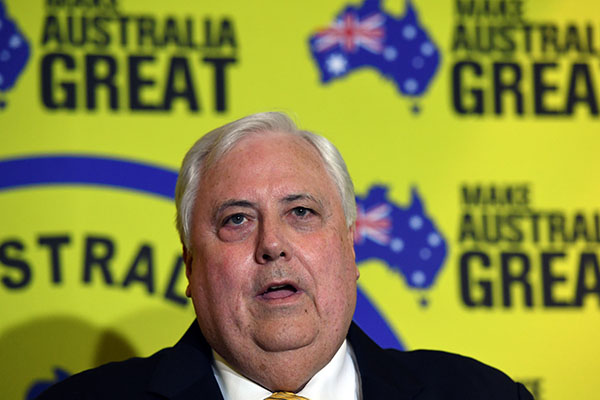 Clive Palmer announces preference deal with the Coalition