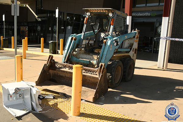 Article image for Thieves use bobcat in daring ATM robbery