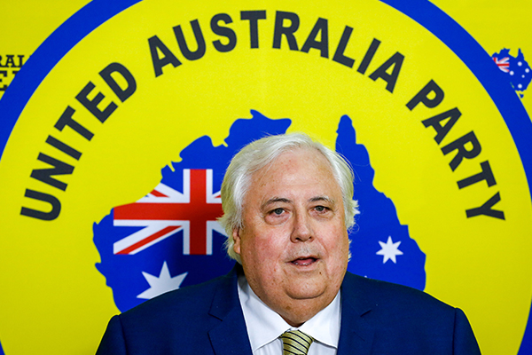 Clive Palmer expected to announce Coalition preference deal