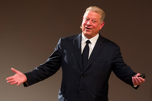 Article image for Alan Jones slams QLD government for paying to bring Al Gore to Australia