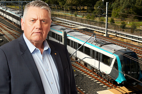 Article image for ‘Get on the damn train yourself’: Ray Hadley’s message to the Minister after more Metro fails