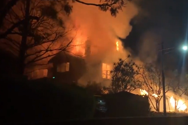 Sydney mansion burns to the ground