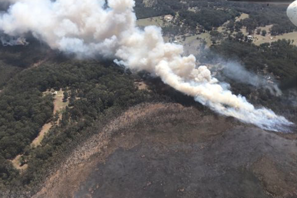 Article image for Port Macquarie bushfire continues to escalate