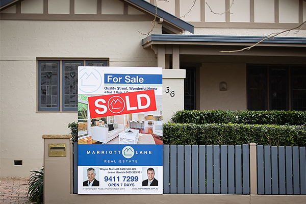 Risk of boom and bust cycle developing in Sydney and Melbourne property markets