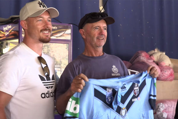 Article image for WATCH | State of Origin Blues bring joy to fire-ravaged towns