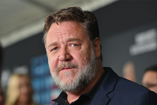 ‘Climate change based’: Russell Crowe shares bushfire message at Golden Globes