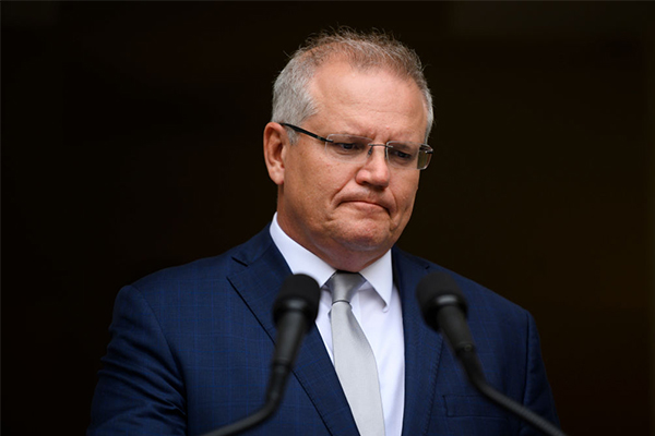 Scott Morrison’s approval ratings tumble amid bushfire backlash
