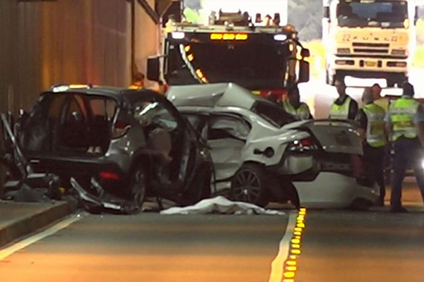Article image for Fatal head-on crash closes the Airport Tunnel