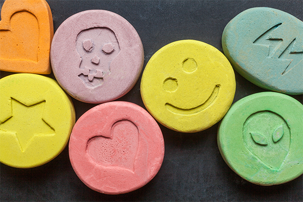 Government to fund MDMA and magic mushroom trials