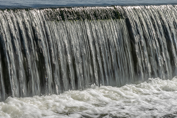 More dams - won't the Greenies be horrified Dam-istock