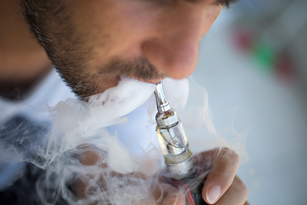 Article image for Ban on importing e-cigarettes a ‘death sentence’ for vapers