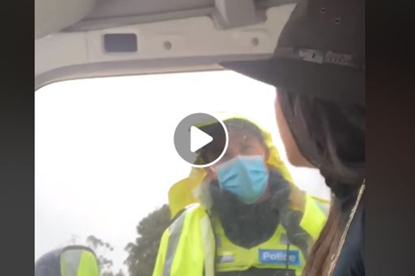 WATCH | Victorian conspiracy theorist refuses to cooperate at police checkpoint