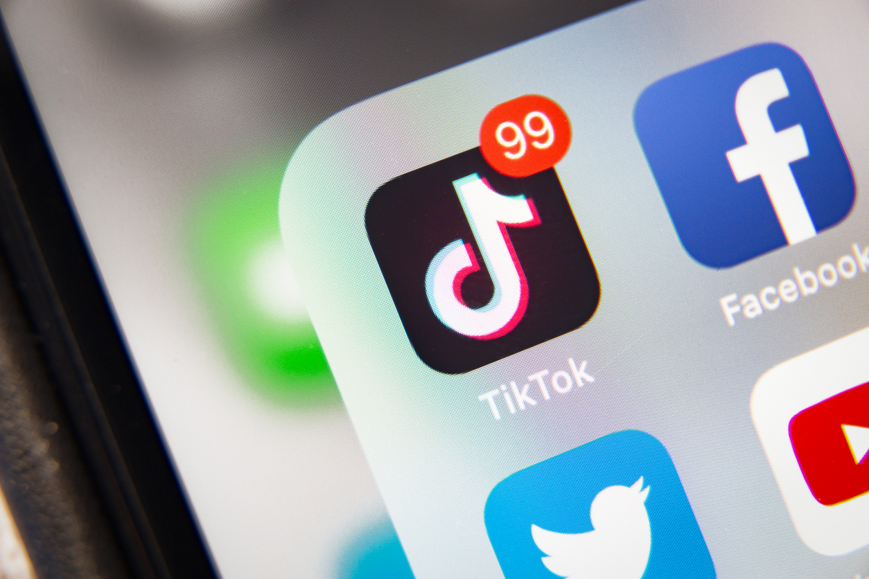 Article image for ‘It’s hypocritical’: NSW Minister SLAMMED for still using TikTok