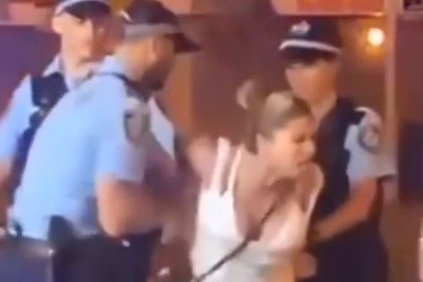 Article image for VIDEO | Women allegedly assault officers in Sydney’s east