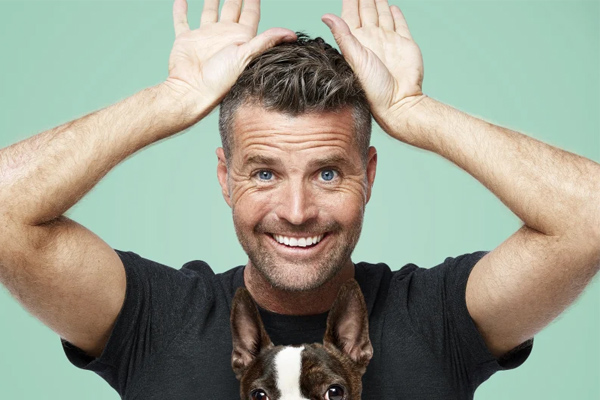 Article image for Conspiracy theorist Pete Evans running for Senate