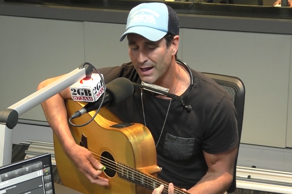 How an enigmatic three-year-old stole Pete Murray’s show