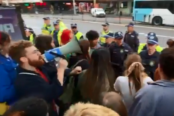 Article image for WATCH: Police and protesters clash in climate strike