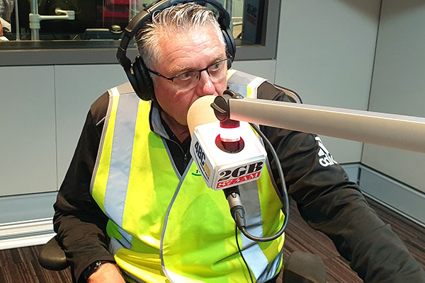 ‘I’m now wearing it permanently’: Ray Hadley gets behind tradies