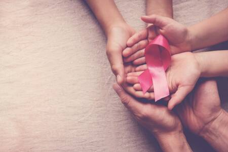 Women encouraged to ‘get to know your pair’ this Breast Cancer Awareness Month