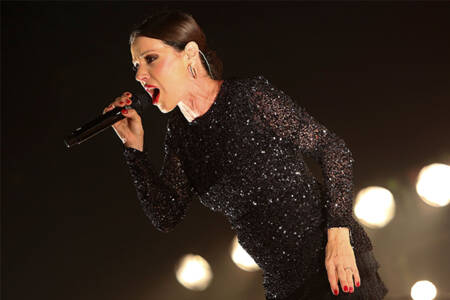 Tina Arena calls out ‘blatant double standards’ in COVID response