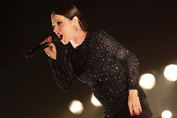 Article image for Tina Arena calls out ‘blatant double standards’ in COVID response