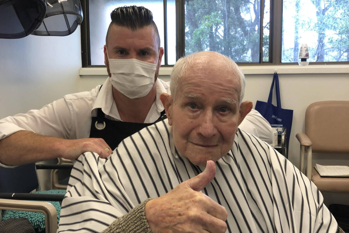 Article image for WATCH: 2GB nurse gives fresh cuts to the elderly