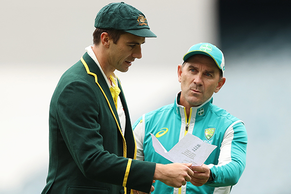 Article image for Pat Cummins responds to reports coach Justin Langer is about to be sacked