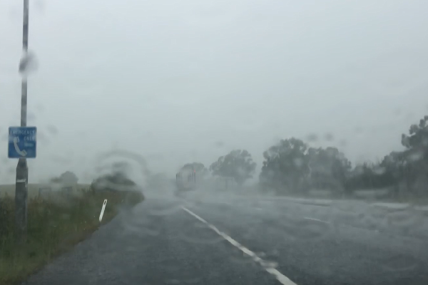 Article image for Heavy rain batters Sydney as residents braces for wild weather