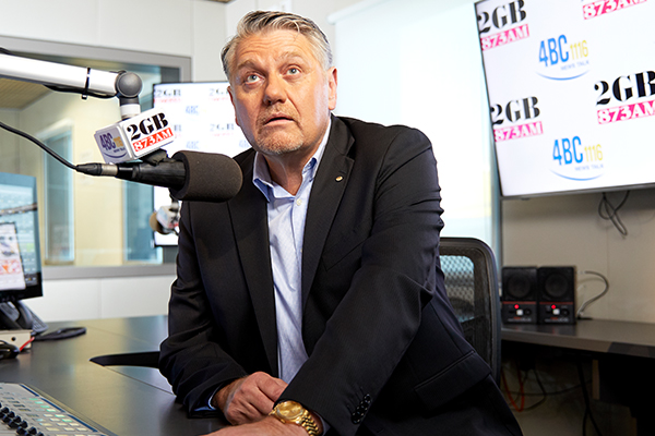 Article image for ‘Bring in the AFP!’: Ray Hadley reveals latest passport line chaos