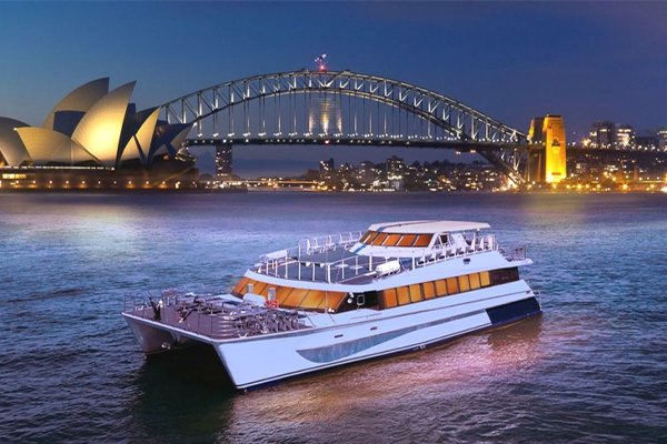 Article image for ‘War on fun’: Sydney Harbour residents push back on party boats