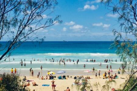Surf Life Saving NSW urges Australians to stay safe in heatwave