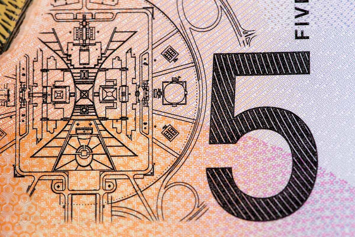 Article image for RBA announces redesign of $5 note, drops portrait of monarch