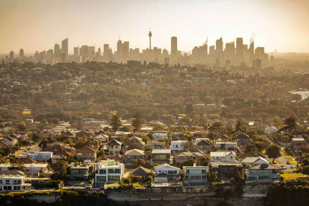 Article image for Greens MP calls for ‘absolutely critical’ rent freeze in New South Wales