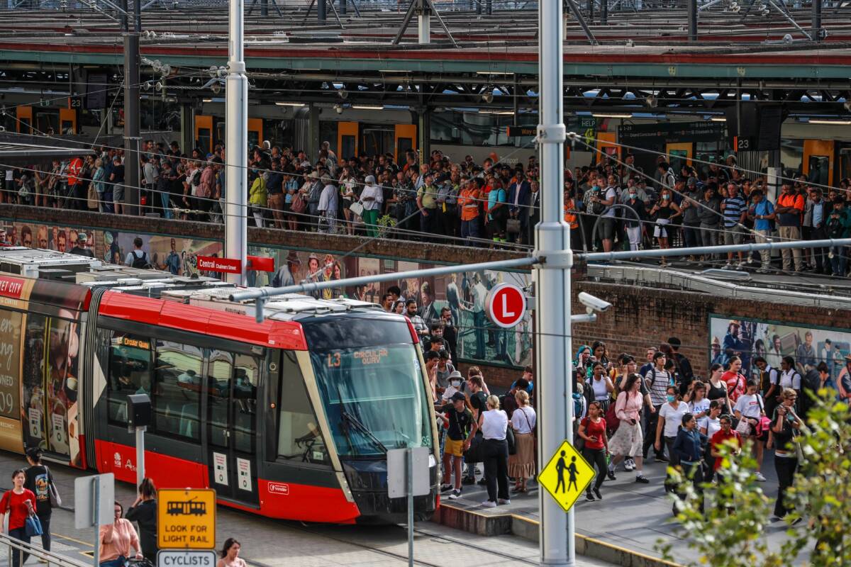 Article image for Man dead after falling onto track at Central Station