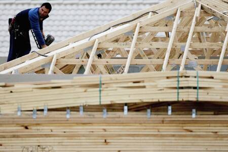 ‘Going backwards’: Director of Master Builders addresses building crisis